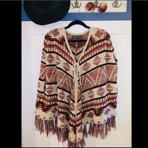 Boho tassel poncho with tie detail sz L/XL